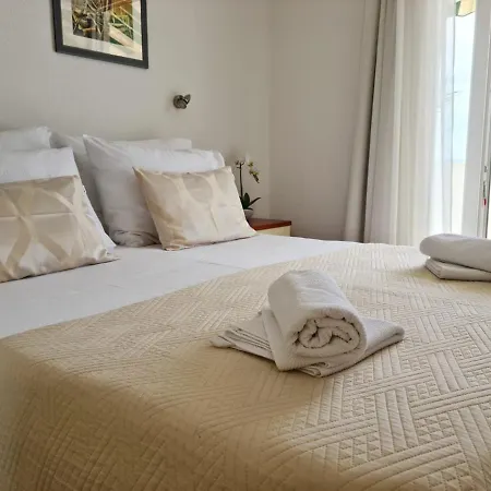 New With Sea View Apartman *