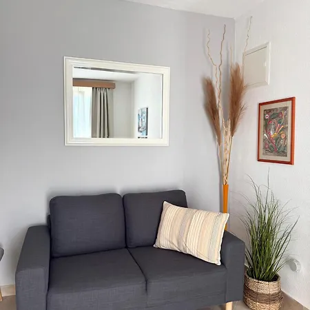 Apartman New With Sea View