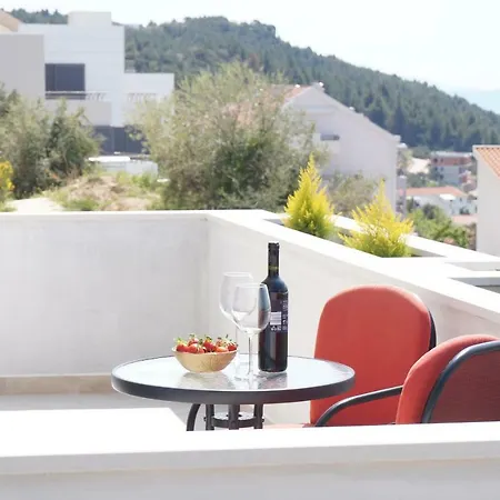 Apartment New With Sea View