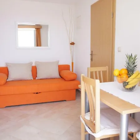 Apartment New With Sea View Makarska