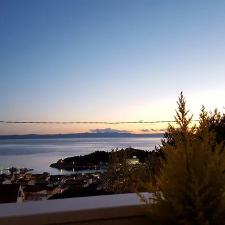 Apartment New With Sea View Makarska